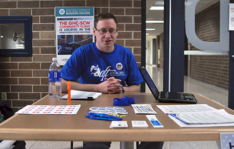 Ben Ratliffe reminds employees to votes for union membership. If an employee does not vote by April 21, it will be counted as a “no.”