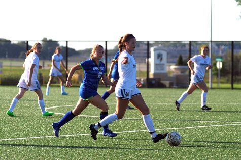 Women’s soccer team sets sights on nationals
