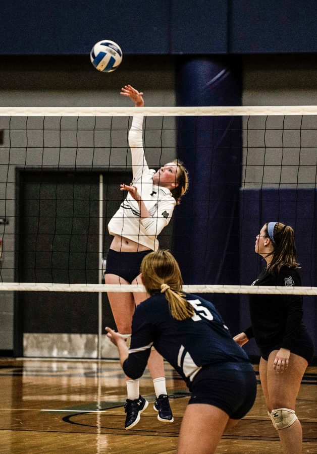 Madison+College%E2%80%99s+Paige+Hostetler+goes+up+for+a+kill+against+Rock+Valley+College+on+Oct.+16+at+Redsten+Gymnasium.