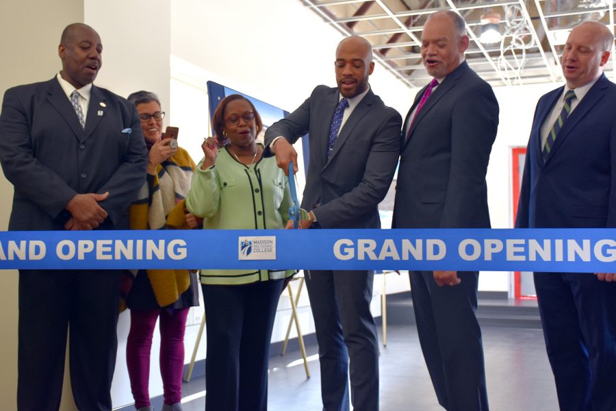 Lt. Gov. Mandela Barnes cuts the ribbon at the grand opening celebration for Madison College’s new rooftop solar array, the largest in the state. Pictured, from left, are District Board members Dr. Elton J. Crim, Jr., Ananda Mirilli and Frances M. Huntley-Cooper; Lt. Gov. Barnes; Madison College President Dr. Jack Daniels; and Jeff Keebler, chairman, president and CEO of MG&E.