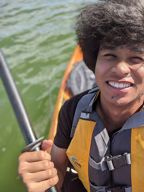 A photo of Steven Andriantsiratahina while kayaking