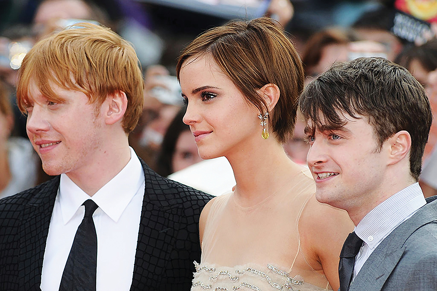 From+left%3A+Rupert+Grint%2C+Emma+Watson+and+Daniel+Radcliffe+attend+the+world+premiere+of+Harry+Potter+and+the+Deathly+Hallows%3A+Part+2+at+Trafalgar+Square+on+July+7%2C+2011%2C+in+London.