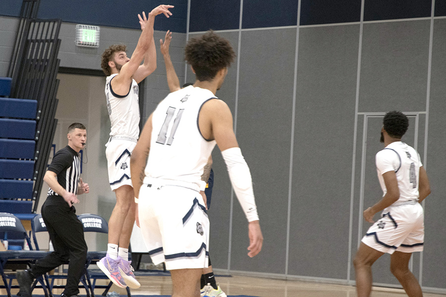 Keith Hoffman shoots a jump shot in his teams victory over Rock Valley College.