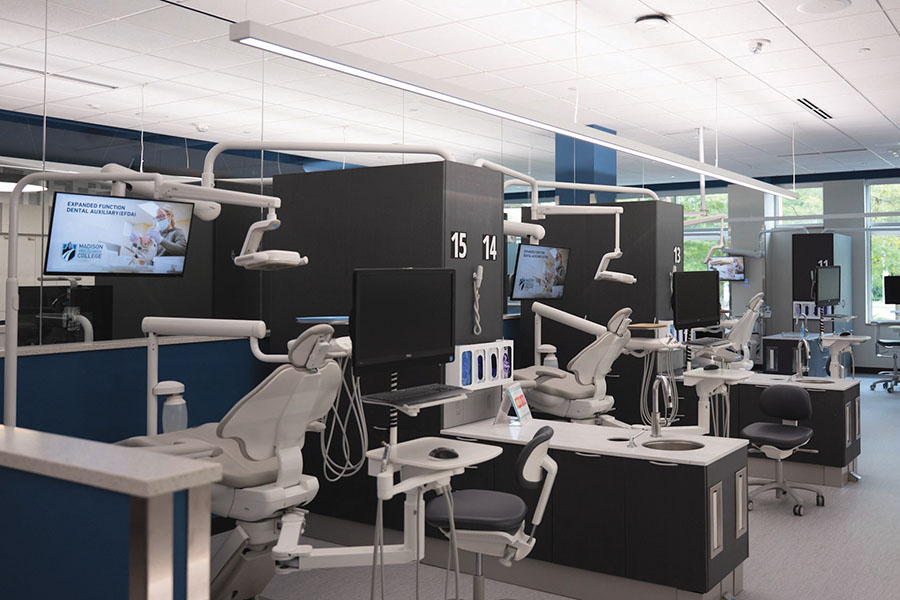 Madison College’s new EFDA and Dental Assistant Clinic has 15 fully functional operatories for students to use in class.