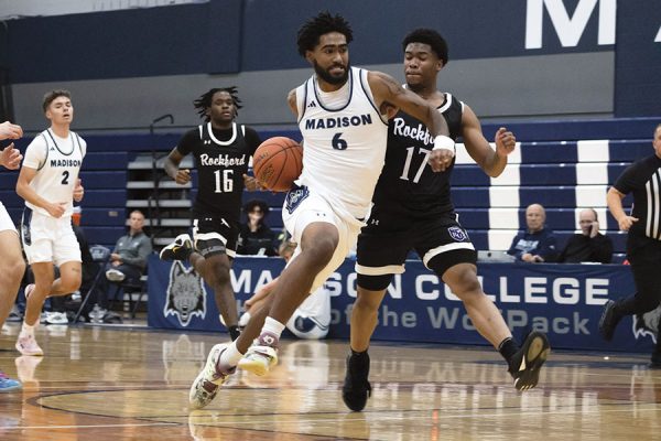 A photo of Madison College men's basketball player Ryen Jones (6).