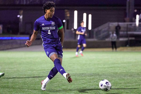A photo of Madison College’s JJ Espinosa (4) in the NJCAA Men's Soccer National Tournament.
